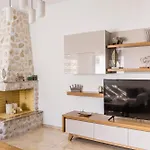 Gina's House Asklipiion