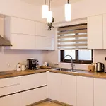 Gina's House شقة *