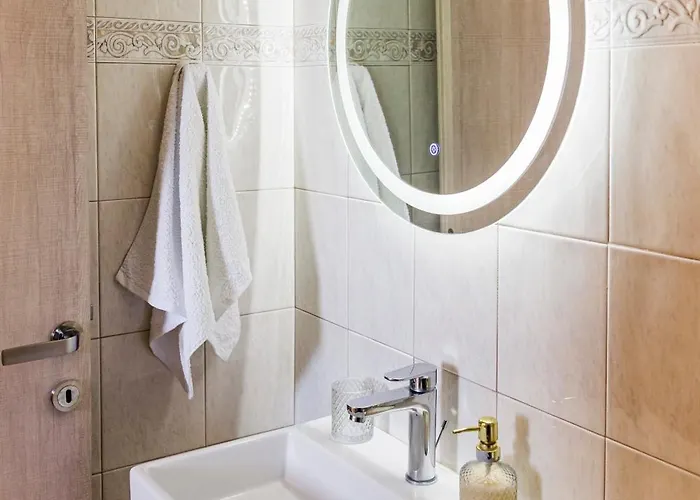 Apartment Gina's House